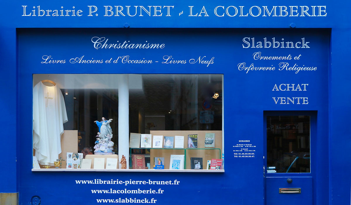 Devanture de la librairie Pierre Brunet - La Colomberie